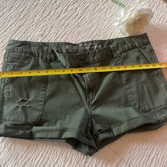 Mossimo mid rise olive green cargo short - Picture 7 of 7